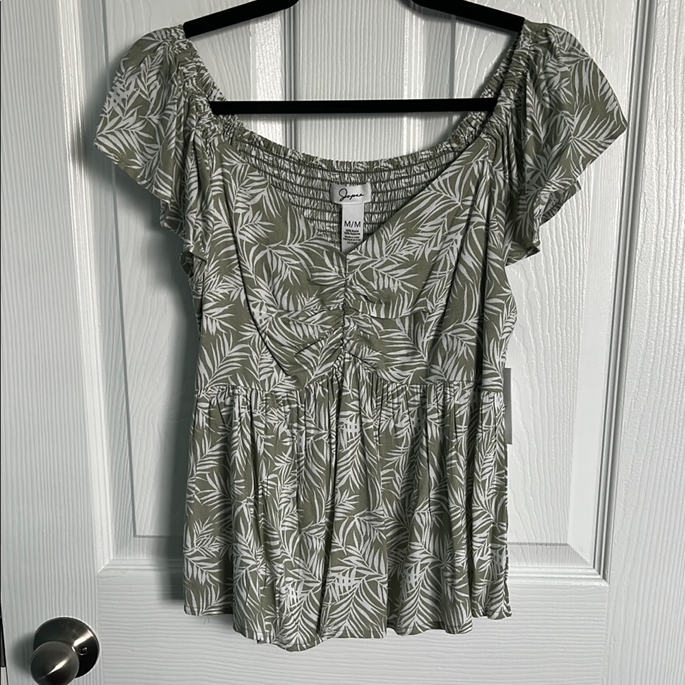 Xhilaration Green and White Flutter Sleeve Smocked Blouse